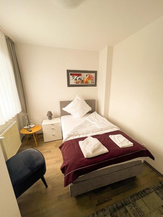 Hotel Kronenkurve برغكامن المظهر الخارجي الصورة